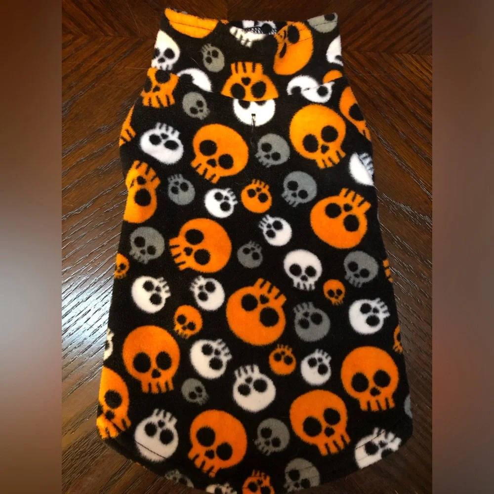PET🐶 Orange and Black Skull Print outfit SIZE X SMALL & SIZE SMALL